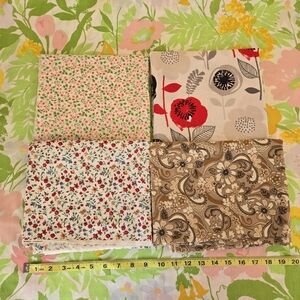 Vintage 4 Printed Small Fabric Pieces Lot